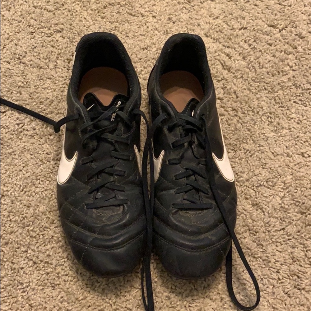 Nike Tiempo Women’s Cleat